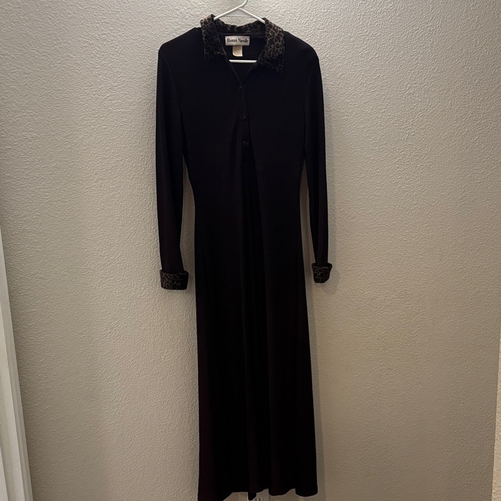 VINTAGE! Ronni Nicole Brown  Long Sleeve Dress with Leopard Accents